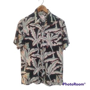 levi's hawaiian shirt ming green